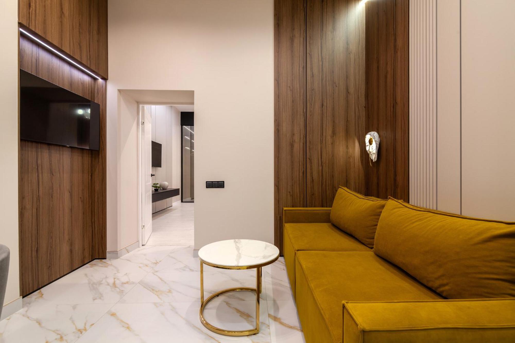 דירות לבוב Leogrand Jacuzzi On Malaniuka 2 מראה חיצוני תמונה