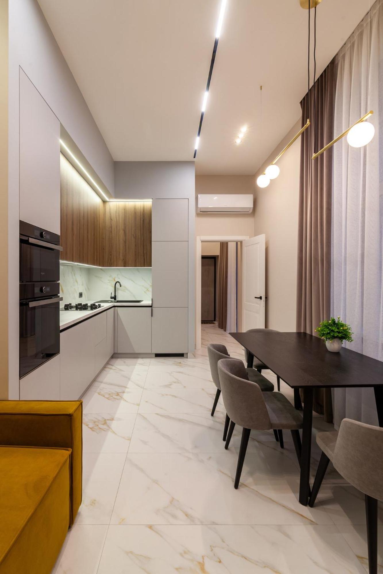 דירות לבוב Leogrand Jacuzzi On Malaniuka 2 מראה חיצוני תמונה