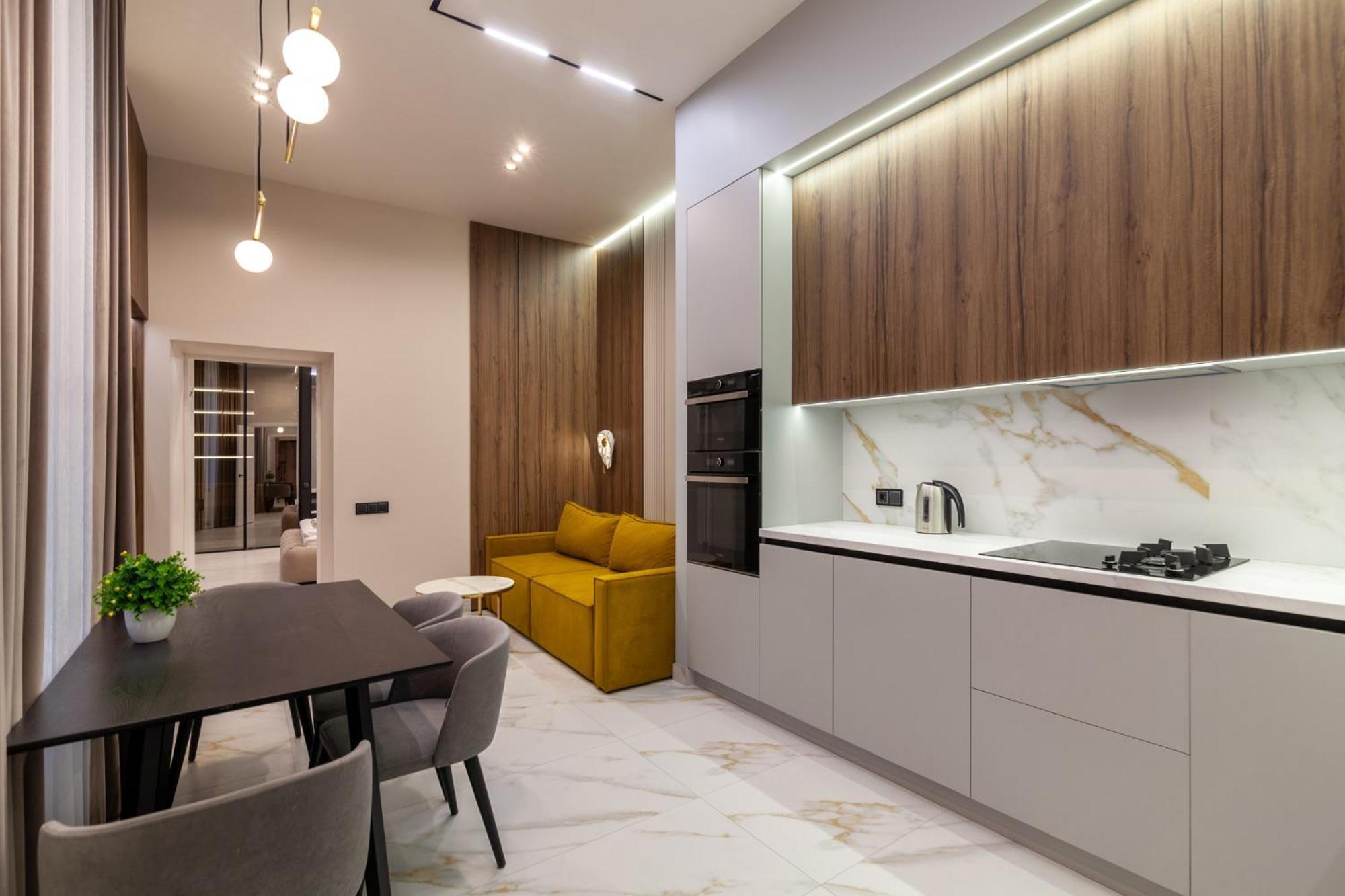דירות לבוב Leogrand Jacuzzi On Malaniuka 2 מראה חיצוני תמונה